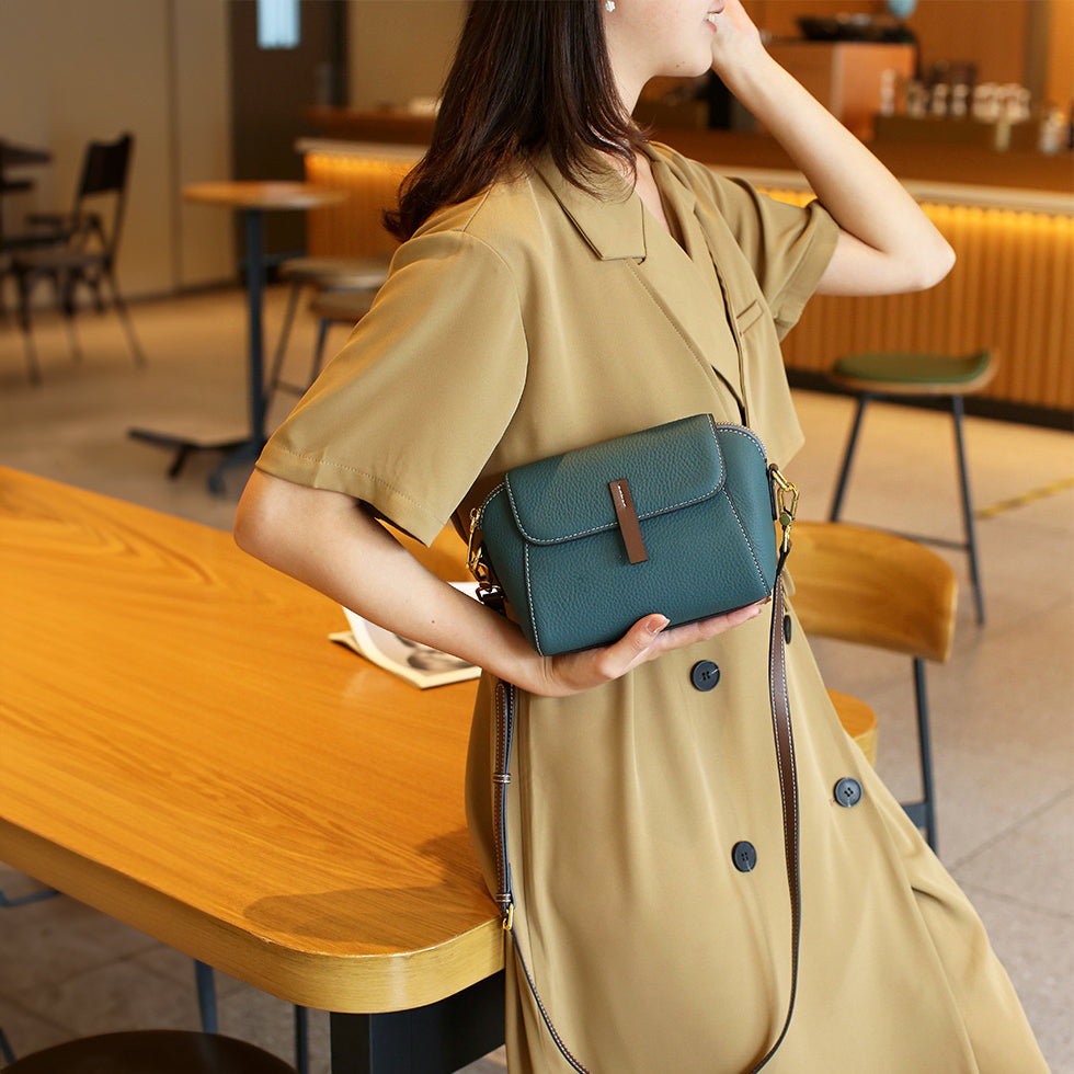 ブルーグリーン