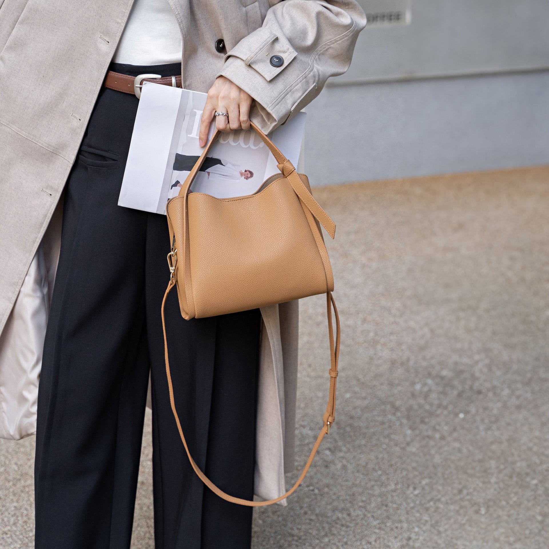 ブラウンベージュ