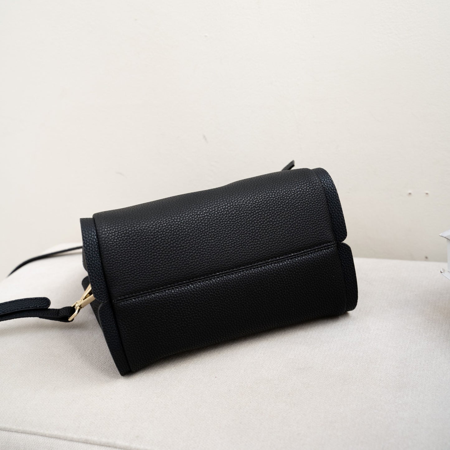 本革2WAYノットデザインバッグ