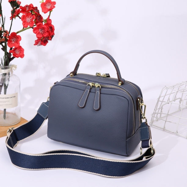 スモーキーブルー