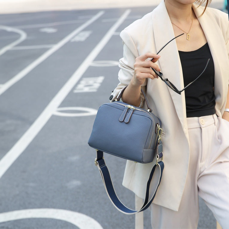 スモーキーブルー